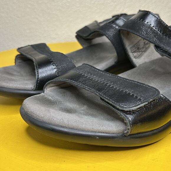 SAS Nudu Midnight Black Leather Tri Pad Comfort Slingback Strap Sandals Sz 9 M - Picture 7 of 9